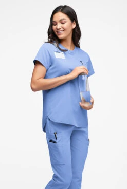 ReSurge Citrine Women's Crew Neck Tuck In / Wear Out Scrub Top 10 ReSurge Citrine Women's Crew Neck Tuck In / Wear Out Scrub Top -Cherokee Shop RE5541 092023 CEIL 3