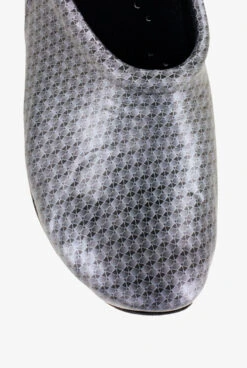 Anywear Unisex Zone Black/Silver Nursing Clogs 9 Anywear Unisex Zone Black/Silver Nursing Clogs -Cherokee Shop ZONEBSPN 4